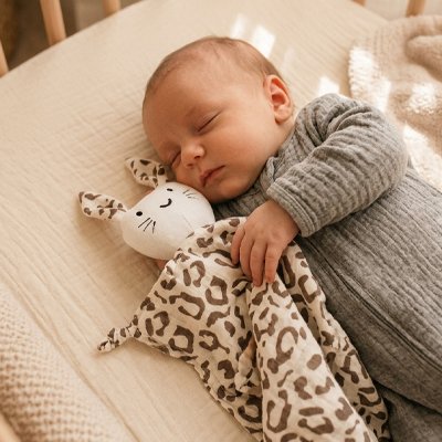 Doudou bebe leopard gris